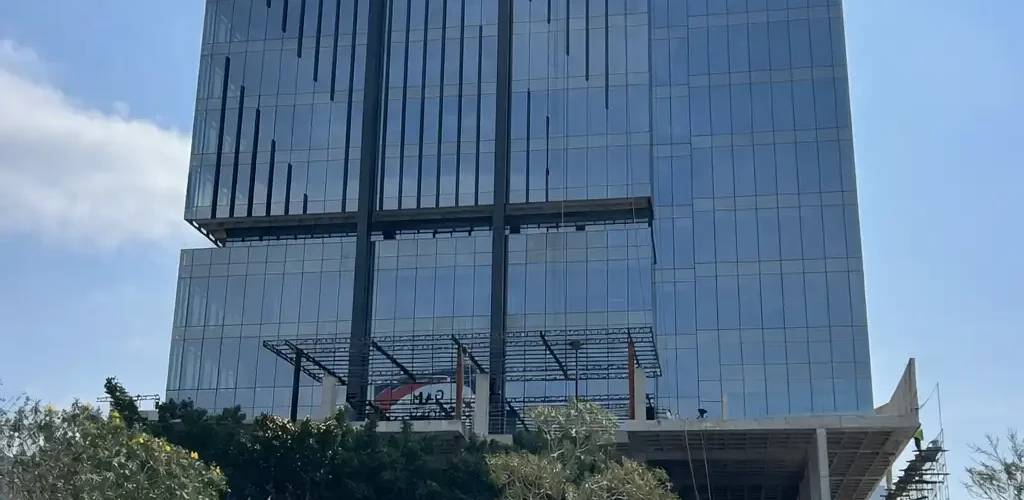 Fachada Aldea Centro Sur 2